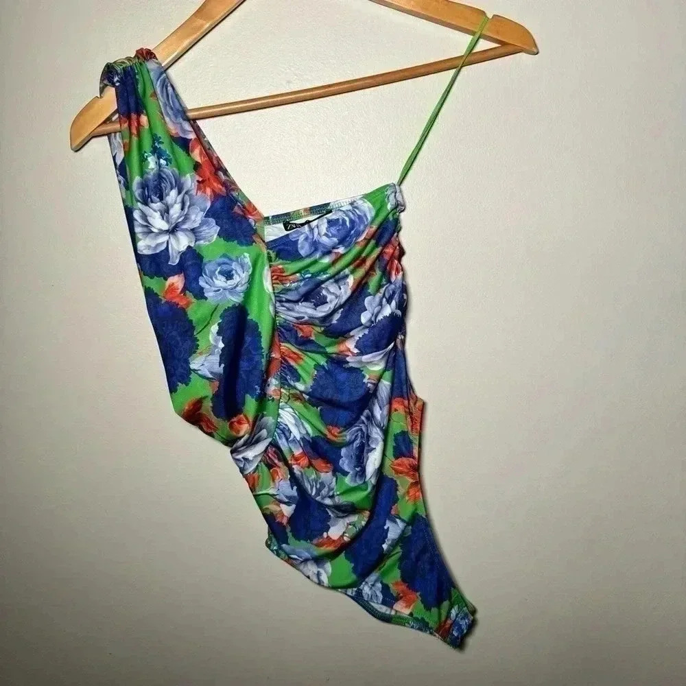 Zara  NEW printed asymmetrical bodysuit S - Picture 5 of 8